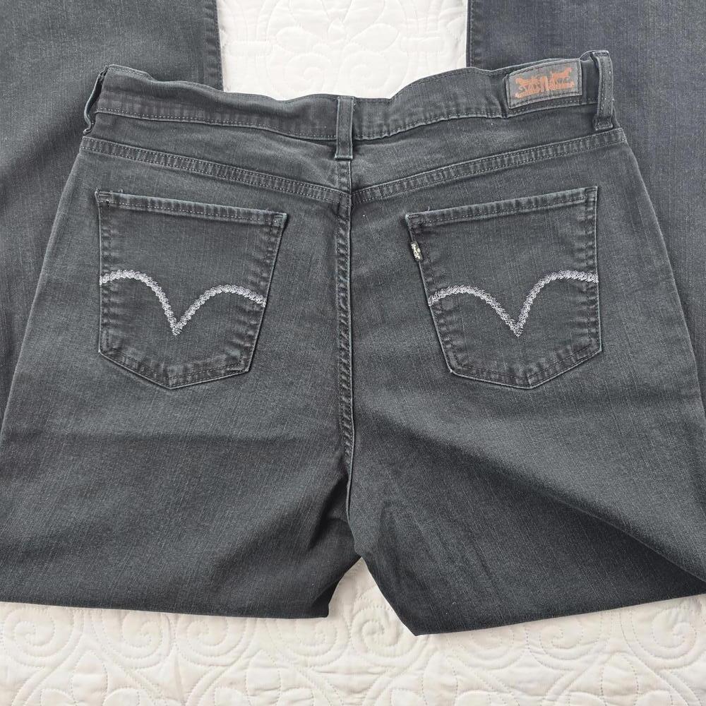 Levi's 512 PerfectlLevi’s 512 Perfectly Slimming Bootcut Jeans Dark Wash size 16
